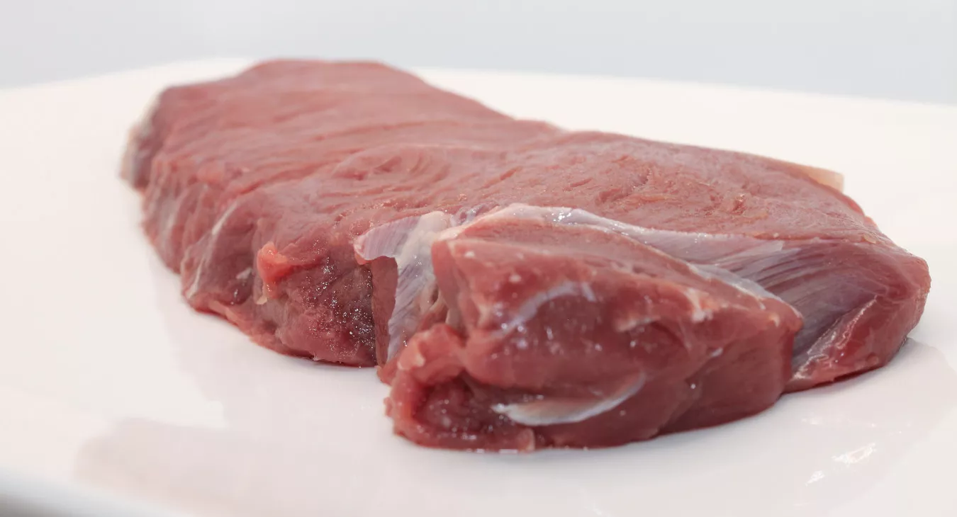 La couleur appétissante de ce morceau noble du bœuf bio fait la fierté de la ferme d'Huboeuf.